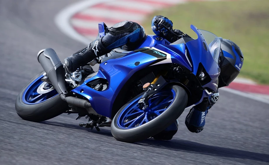 Verleihmotorrad Yamaha R125 vom Händler MotoYama GmbH Bild 2: Verleihmotorrad Yamaha R125 vom Händler MotoYama GmbH