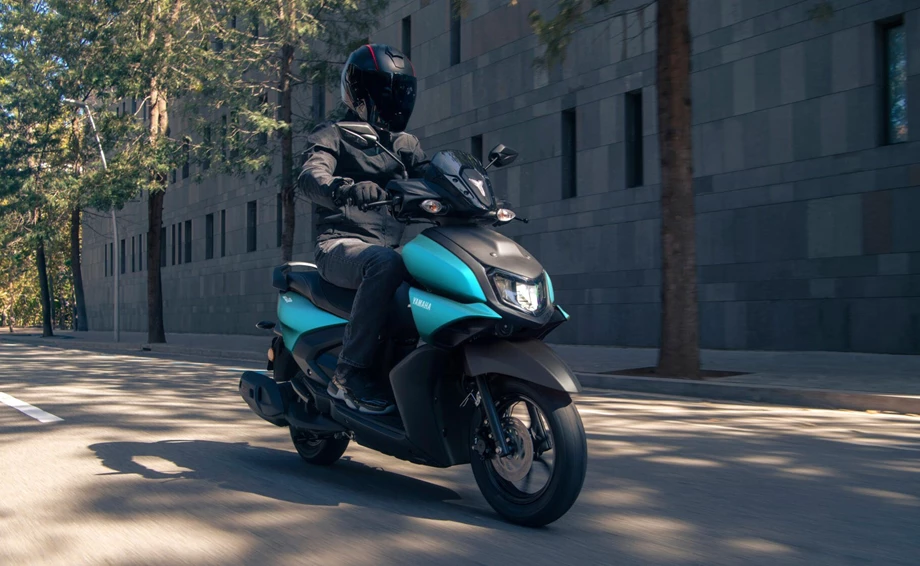 Verleihmotorrad Yamaha RayZR vom Händler MotoYama GmbH Bild 2: Verleihmotorrad Yamaha RayZR vom Händler MotoYama GmbH