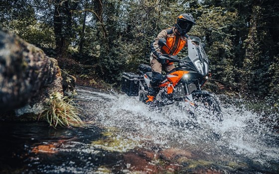 Verleihmotorrad KTM 890 Adventure vom Händler MotoYama GmbH - Bild 14 Verleihmotorrad KTM 890 Adventure vom Händler MotoYama GmbH - Bild 14