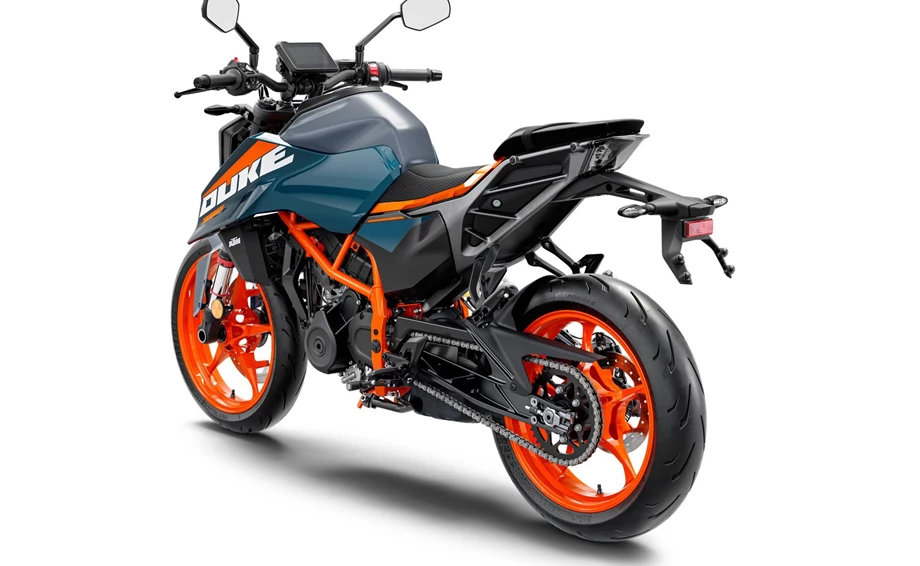Verleihmotorrad KTM 390 Duke vom Händler Motorrad MV Bild 9: Verleihmotorrad KTM 390 Duke vom Händler Motorrad MV