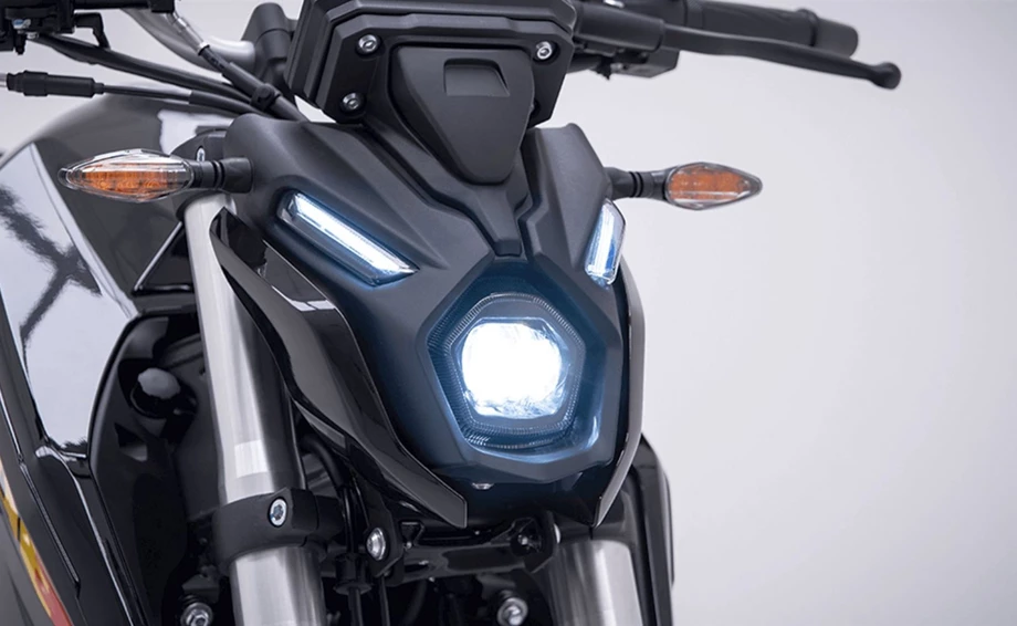 Verleihmotorrad Voge R125 vom Händler Motorrad MV Bild 9: Verleihmotorrad Voge R125 vom Händler Motorrad MV