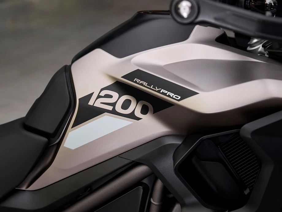 Verleihmotorrad Triumph Tiger 1200 Rally PRO vom Händler Triumph Wien Süd - Sonnleitner Wien GmbH Bild 10: Verleihmotorrad Triumph Tiger 1200 Rally PRO vom Händler Triumph Wien Süd - Sonnleitner Wien GmbH