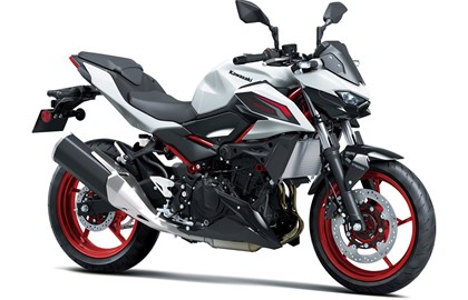 Leihmotorrad Kawasaki Z 500 SE
