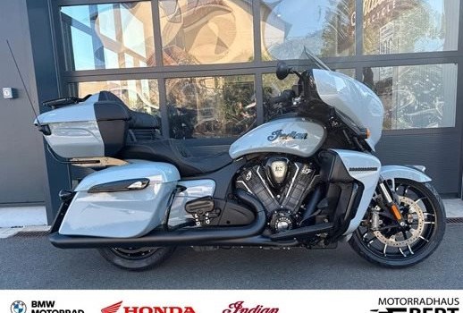 Verleihmotorrad Indian Roadmaster Powerplus Dark Horse vom Händler Motorradhaus Ebert e.K. - Bild 1 Verleihmotorrad Indian Roadmaster Powerplus Dark Horse vom Händler Motorradhaus Ebert e.K. - Bild 1