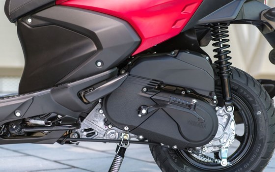 Verleihmotorrad Yamaha RayZR vom Händler Motorrad-Center - Bild 10 Verleihmotorrad Yamaha RayZR vom Händler Motorrad-Center - Bild 10