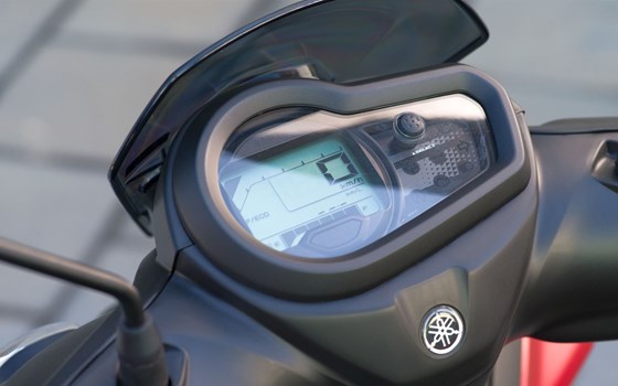 Verleihmotorrad Yamaha RayZR vom Händler Motorrad-Center - Bild 6 Verleihmotorrad Yamaha RayZR vom Händler Motorrad-Center - Bild 6