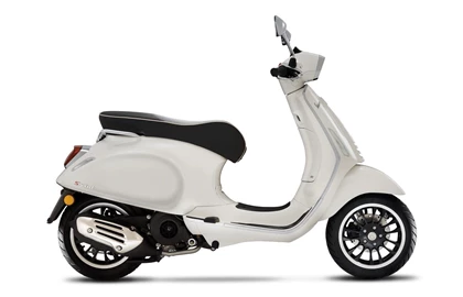 Leihmotorrad Vespa Sprint 125 Leihmotorrad Vespa Sprint 125
