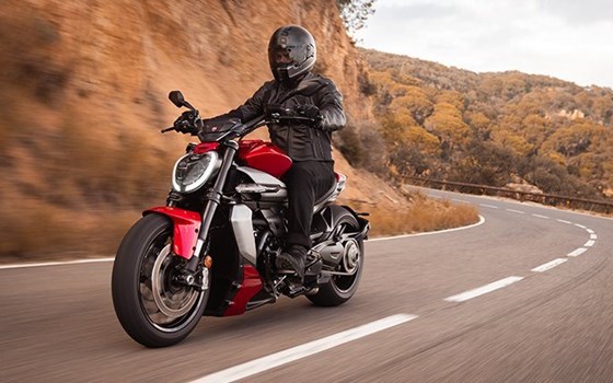 Verleihmotorrad Ducati XDiavel V4 vom Händler Motorrad-Center - Bild 8