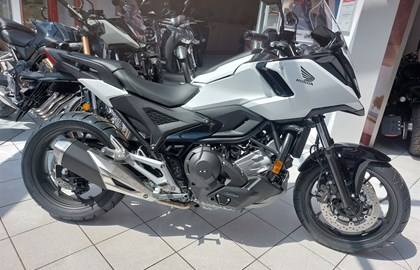 Leihmotorrad Honda NC750X DCT