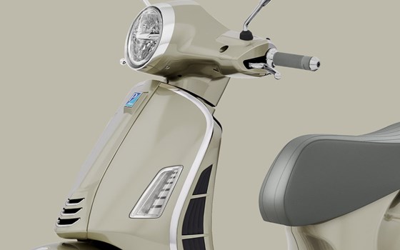 Verleihmotorrad Vespa GTS 310 vom Händler Gill Zweirad - Bild 10 Verleihmotorrad Vespa GTS 310 vom Händler Gill Zweirad - Bild 10