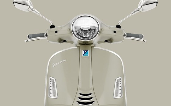 Verleihmotorrad Vespa GTS 310 vom Händler Gill Zweirad - Bild 5 Verleihmotorrad Vespa GTS 310 vom Händler Gill Zweirad - Bild 5