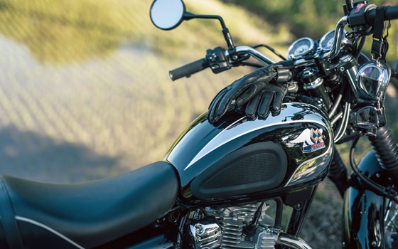 Verleihmotorrad Kawasaki Meguro S1 vom Händler Fahrzeughaus Teuscher - Bild 11 Verleihmotorrad Kawasaki Meguro S1 vom Händler Fahrzeughaus Teuscher - Bild 11