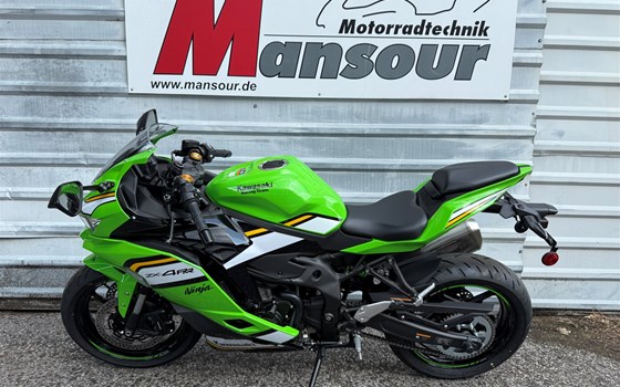 Verleihmotorrad Kawasaki Ninja ZX-4RR vom Händler Mansour Motorradtechnik - Bild 3 Verleihmotorrad Kawasaki Ninja ZX-4RR vom Händler Mansour Motorradtechnik - Bild 3