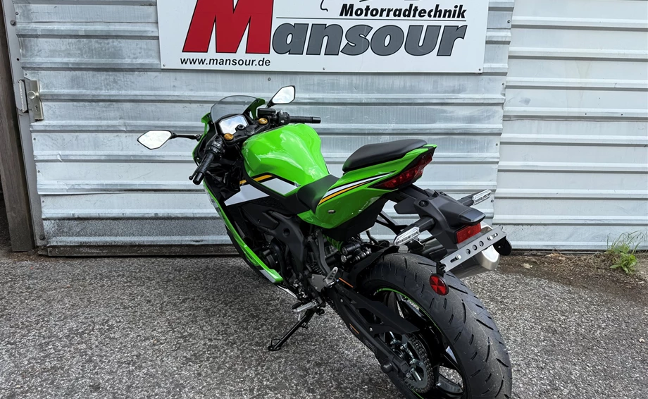 Verleihmotorrad Kawasaki Ninja ZX-4RR vom Händler Mansour Motorradtechnik Bild 4: Verleihmotorrad Kawasaki Ninja ZX-4RR vom Händler Mansour Motorradtechnik