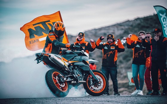 Verleihmotorrad KTM 890 SMT vom Händler Euro Motors Graz Motorradhandels GmbH - Bild 12