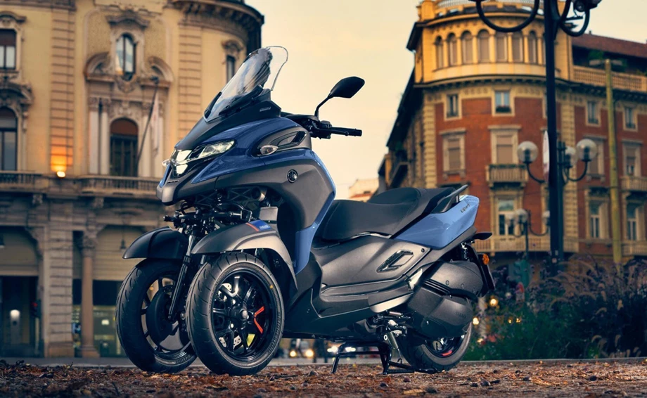 Verleihmotorrad Yamaha Tricity 300 vom Händler Zibulla KFZ Service GmbH Bild 8: Verleihmotorrad Yamaha Tricity 300 vom Händler Zibulla KFZ Service GmbH