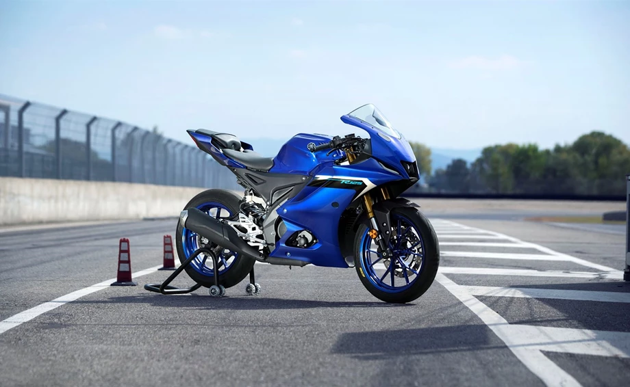 Verleihmotorrad Yamaha R125 vom Händler Zibulla KFZ Service GmbH Bild 4: Verleihmotorrad Yamaha R125 vom Händler Zibulla KFZ Service GmbH