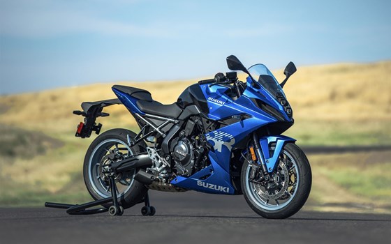 Verleihmotorrad Suzuki GSX-8R vom Händler Road Star Motorcycles GmbH - Bild 9