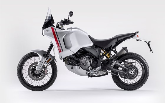 Verleihmotorrad Ducati DesertX vom Händler DWM Motorradhandel GmbH - Bild 11 Verleihmotorrad Ducati DesertX vom Händler DWM Motorradhandel GmbH - Bild 11