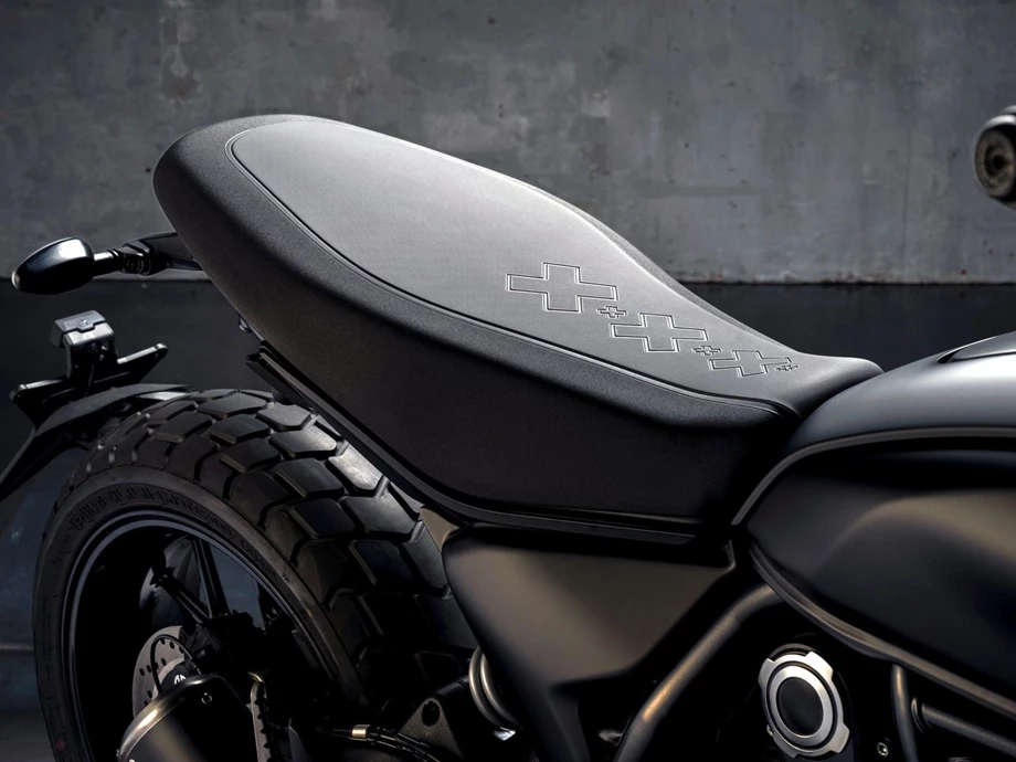 Verleihmotorrad Ducati Scrambler Icon Dark vom Händler März Motorradhandel GmbH Bild 8: Verleihmotorrad Ducati Scrambler Icon Dark vom Händler März Motorradhandel GmbH