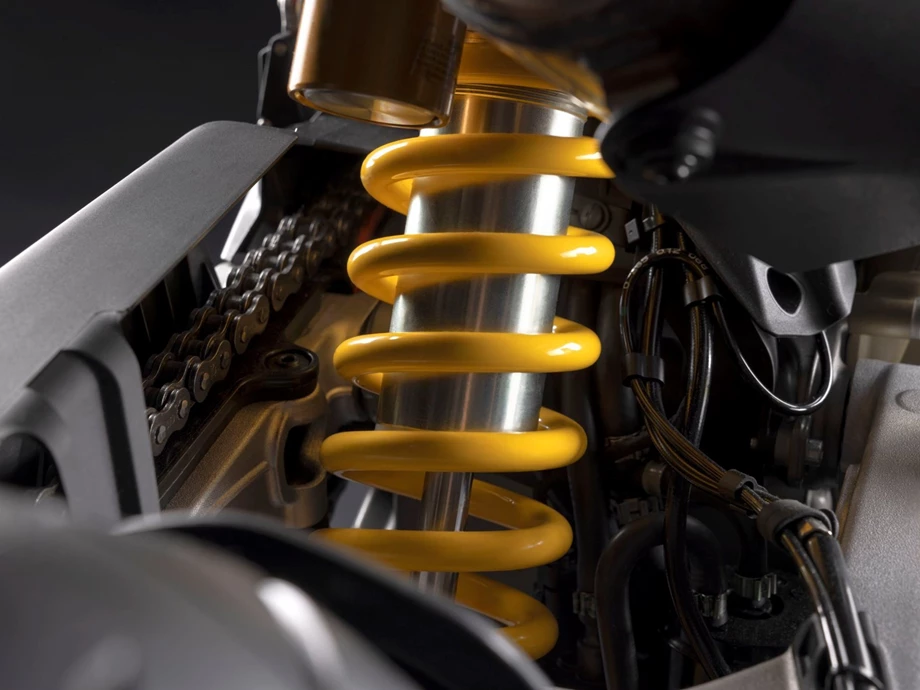 Verleihmotorrad Ducati Hypermotard 698 Mono RVE vom Händler März Motorradhandel GmbH Bild 7: Verleihmotorrad Ducati Hypermotard 698 Mono RVE vom Händler März Motorradhandel GmbH