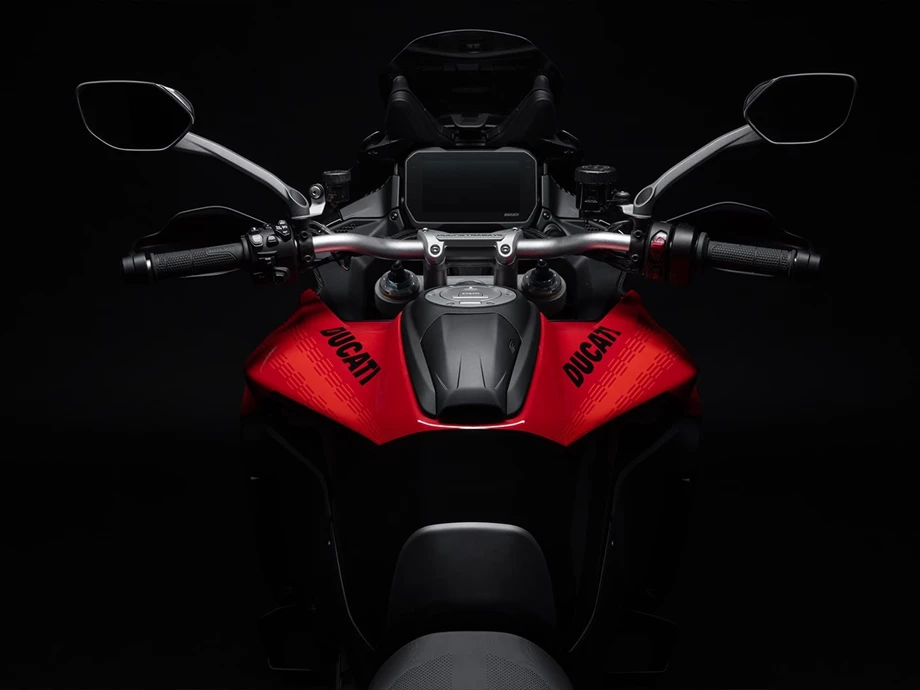 Verleihmotorrad Ducati Multistrada V4 Pikes Peak vom Händler März Motorradhandel GmbH Bild 7: Verleihmotorrad Ducati Multistrada V4 Pikes Peak vom Händler März Motorradhandel GmbH