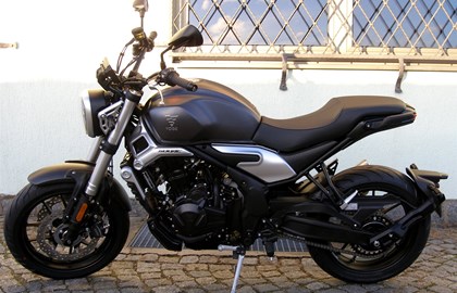 Leihmotorrad Voge 500AC Leihmotorrad Voge 500AC