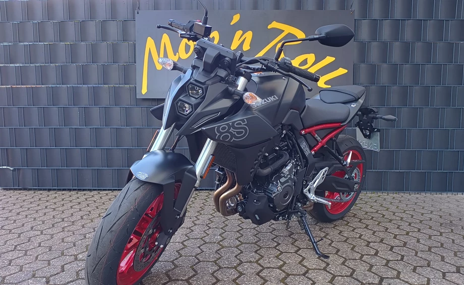 Verleihmotorrad Suzuki GSX-8S vom Händler Mop ´n Roll GmbH Bild 3: Verleihmotorrad Suzuki GSX-8S vom Händler Mop ´n Roll GmbH