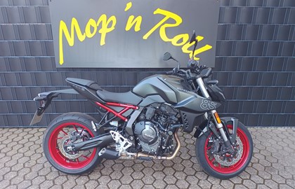 Leihmotorrad Suzuki GSX-8S