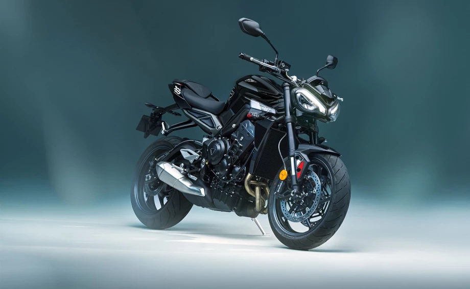 Verleihmotorrad Triumph Street Triple 765 R A2 vom Händler Motorrad-Shop Kuhnert Bild 11: Verleihmotorrad Triumph Street Triple 765 R A2 vom Händler Motorrad-Shop Kuhnert