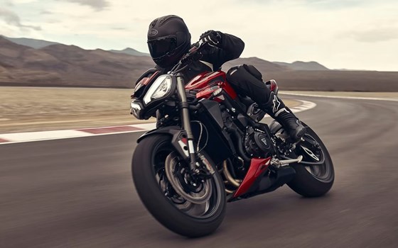 Verleihmotorrad Triumph Street Triple 765 RS vom Händler Motorrad-Shop Kuhnert - Bild 10 Verleihmotorrad Triumph Street Triple 765 RS vom Händler Motorrad-Shop Kuhnert - Bild 10