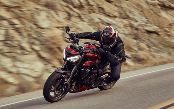 Verleihmotorrad Triumph Street Triple 765 RS vom Händler Motorrad-Shop Kuhnert - Bild 13 Verleihmotorrad Triumph Street Triple 765 RS vom Händler Motorrad-Shop Kuhnert - Bild 13