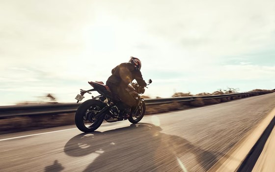 Verleihmotorrad Triumph Street Triple 765 RS vom Händler Motorrad-Shop Kuhnert - Bild 8 Verleihmotorrad Triumph Street Triple 765 RS vom Händler Motorrad-Shop Kuhnert - Bild 8