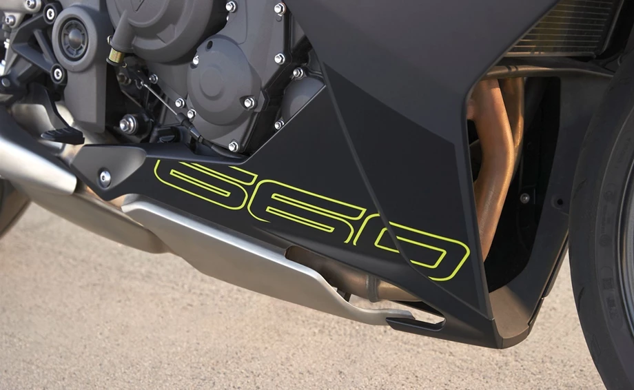 Verleihmotorrad Triumph Daytona 660 vom Händler Motorrad-Shop Kuhnert Bild 19: Verleihmotorrad Triumph Daytona 660 vom Händler Motorrad-Shop Kuhnert
