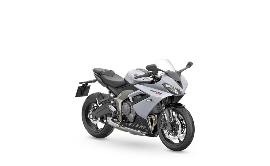 Verleihmotorrad Triumph Daytona 660 vom Händler Motorrad-Shop Kuhnert Bild 6: Verleihmotorrad Triumph Daytona 660 vom Händler Motorrad-Shop Kuhnert