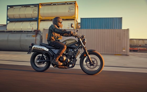 Verleihmotorrad Honda CL500 vom Händler GST Berlin Dreilinden GmbH - Bild 3 Verleihmotorrad Honda CL500 vom Händler GST Berlin Dreilinden GmbH - Bild 3