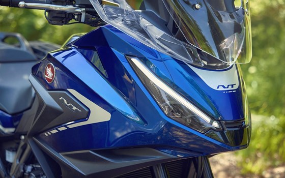 Verleihmotorrad Honda NT1100 vom Händler GST Berlin Dreilinden GmbH - Bild 2 Verleihmotorrad Honda NT1100 vom Händler GST Berlin Dreilinden GmbH - Bild 2