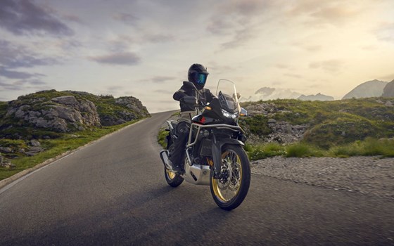 Verleihmotorrad Honda XL750 Transalp vom Händler GST Berlin Dreilinden GmbH - Bild 16 Verleihmotorrad Honda XL750 Transalp vom Händler GST Berlin Dreilinden GmbH - Bild 16