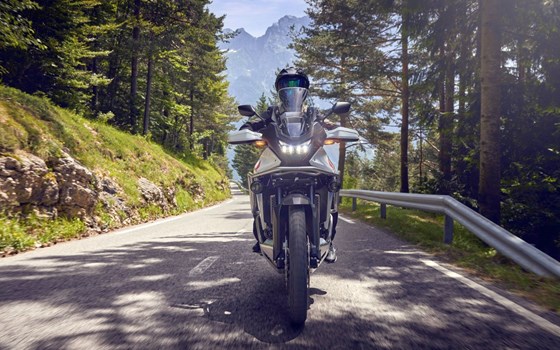 Verleihmotorrad Honda XL750 Transalp vom Händler GST Berlin Dreilinden GmbH - Bild 21 Verleihmotorrad Honda XL750 Transalp vom Händler GST Berlin Dreilinden GmbH - Bild 21
