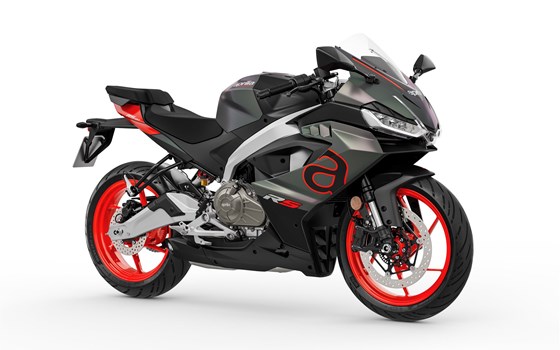 Verleihmotorrad Aprilia RS 457 vom Händler derMotorradladen.de by Exakta GmbH - Bild 1 Verleihmotorrad Aprilia RS 457 vom Händler derMotorradladen.de by Exakta GmbH - Bild 1
