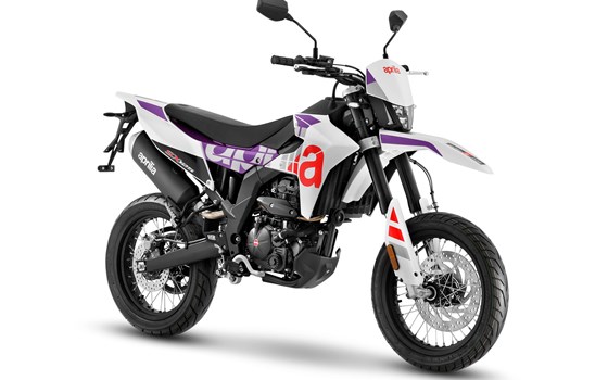 Verleihmotorrad Aprilia SX 125 vom Händler derMotorradladen.de by Exakta GmbH - Bild 1 Verleihmotorrad Aprilia SX 125 vom Händler derMotorradladen.de by Exakta GmbH - Bild 1