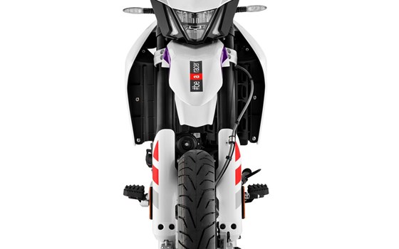 Verleihmotorrad Aprilia SX 125 vom Händler derMotorradladen.de by Exakta GmbH - Bild 4 Verleihmotorrad Aprilia SX 125 vom Händler derMotorradladen.de by Exakta GmbH - Bild 4