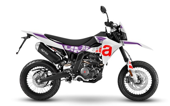 Verleihmotorrad Aprilia SX 125 vom Händler derMotorradladen.de by Exakta GmbH - Bild 3 Verleihmotorrad Aprilia SX 125 vom Händler derMotorradladen.de by Exakta GmbH - Bild 3