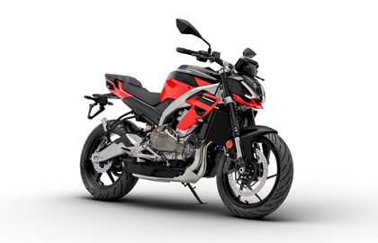 Leihmotorrad Aprilia Tuono 457