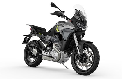 Leihmotorrad Moto Guzzi Stelvio PFF