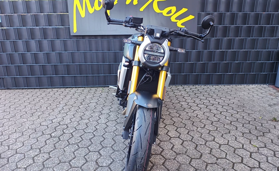 Verleihmotorrad Suzuki GSX-8T vom Händler Mop ´n Roll GmbH Bild 4: Verleihmotorrad Suzuki GSX-8T vom Händler Mop ´n Roll GmbH