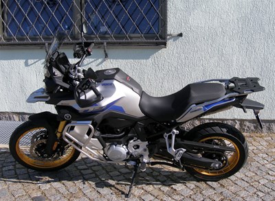 900DS