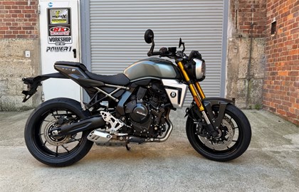 Leihmotorrad Suzuki GSX-8T