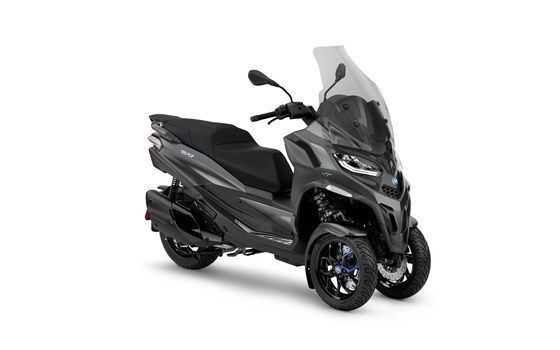 Verleihmotorrad Piaggio MP3 400 Sport vom Händler derMotorradladen.de by Exakta GmbH - Bild 1 Verleihmotorrad Piaggio MP3 400 Sport vom Händler derMotorradladen.de by Exakta GmbH - Bild 1
