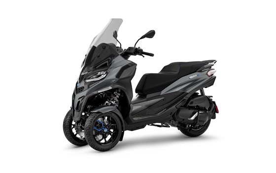 Verleihmotorrad Piaggio MP3 400 Sport vom Händler derMotorradladen.de by Exakta GmbH - Bild 2 Verleihmotorrad Piaggio MP3 400 Sport vom Händler derMotorradladen.de by Exakta GmbH - Bild 2